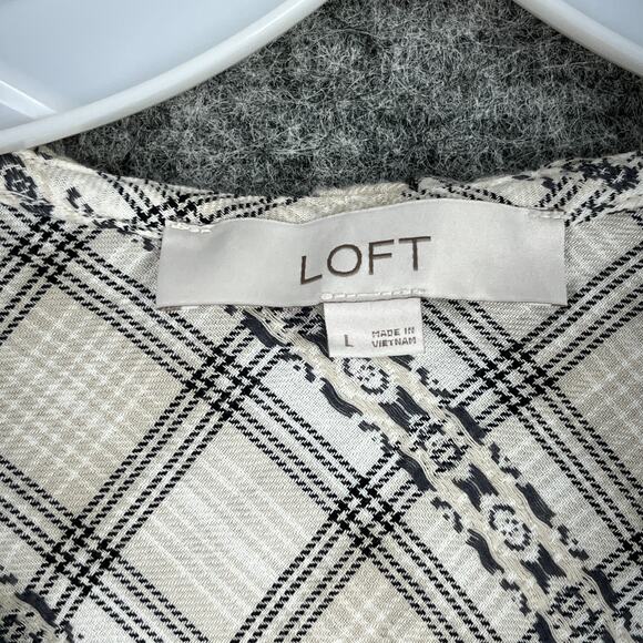 LOFT‎ Shirt Womens Large Black Ruffle Tie Neck Southwestern Aztec Western Chore - Picture 3 of 8